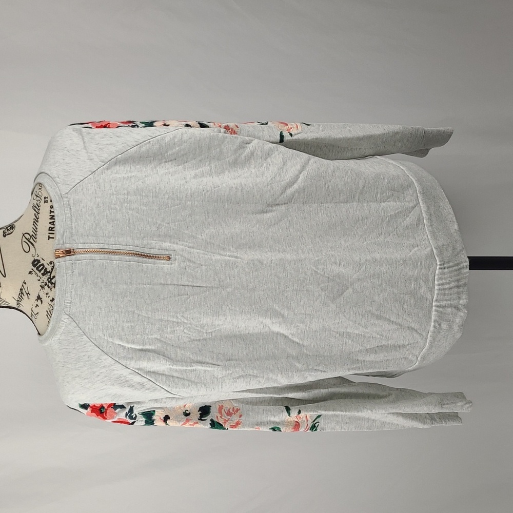 {A new day} Long Sleeve Crewneck top - Picture 3 of 7